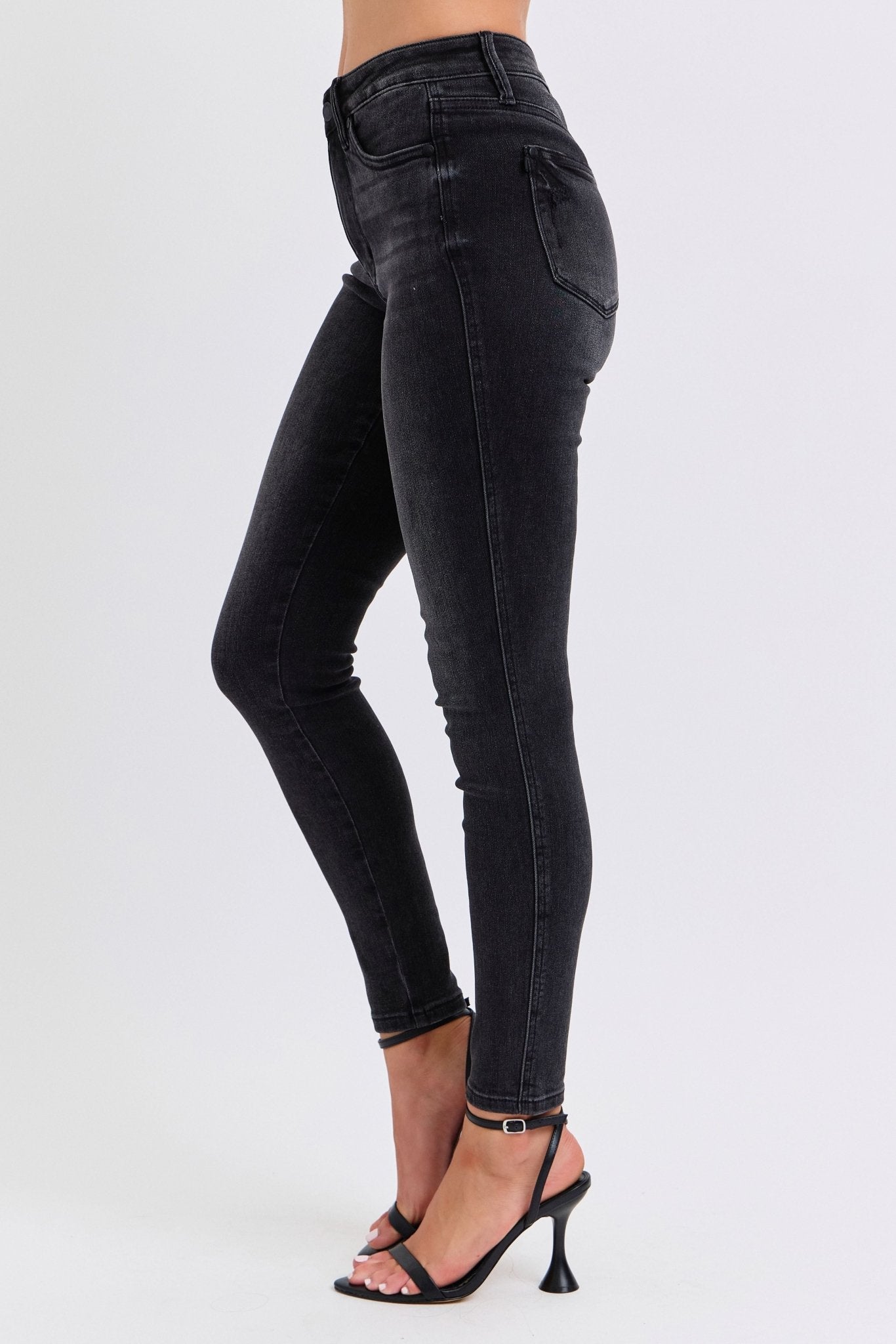 Judy Blue Jeans (NP) - Mid Rise Tummy Control Skinny - black - Nikki and Co Boutique