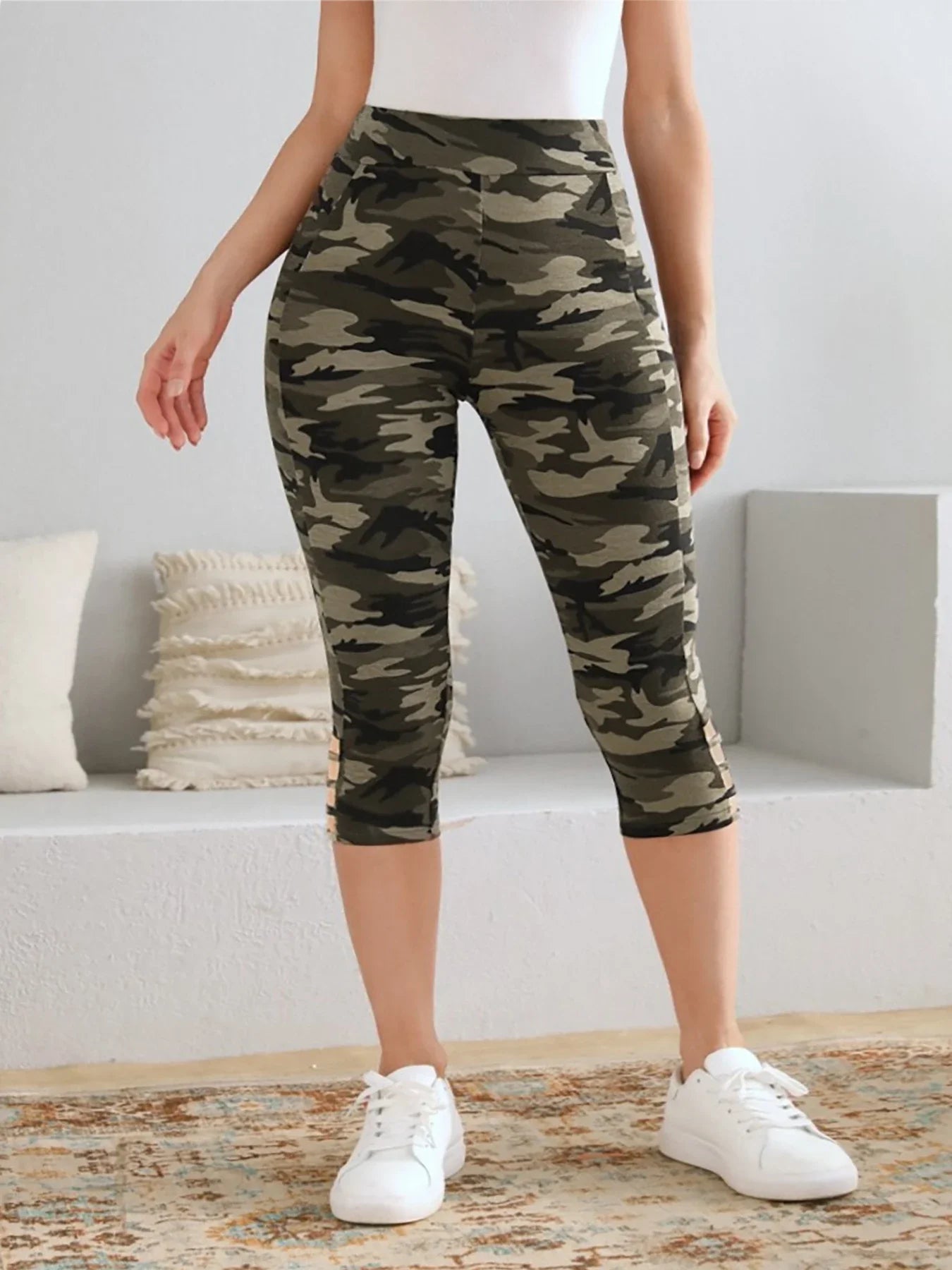 Plus Size Women's Camo Capri Leggings with Side Stripe Cutouts Stylish High Elasticity Knit Sporty Fashionable Casual Pants