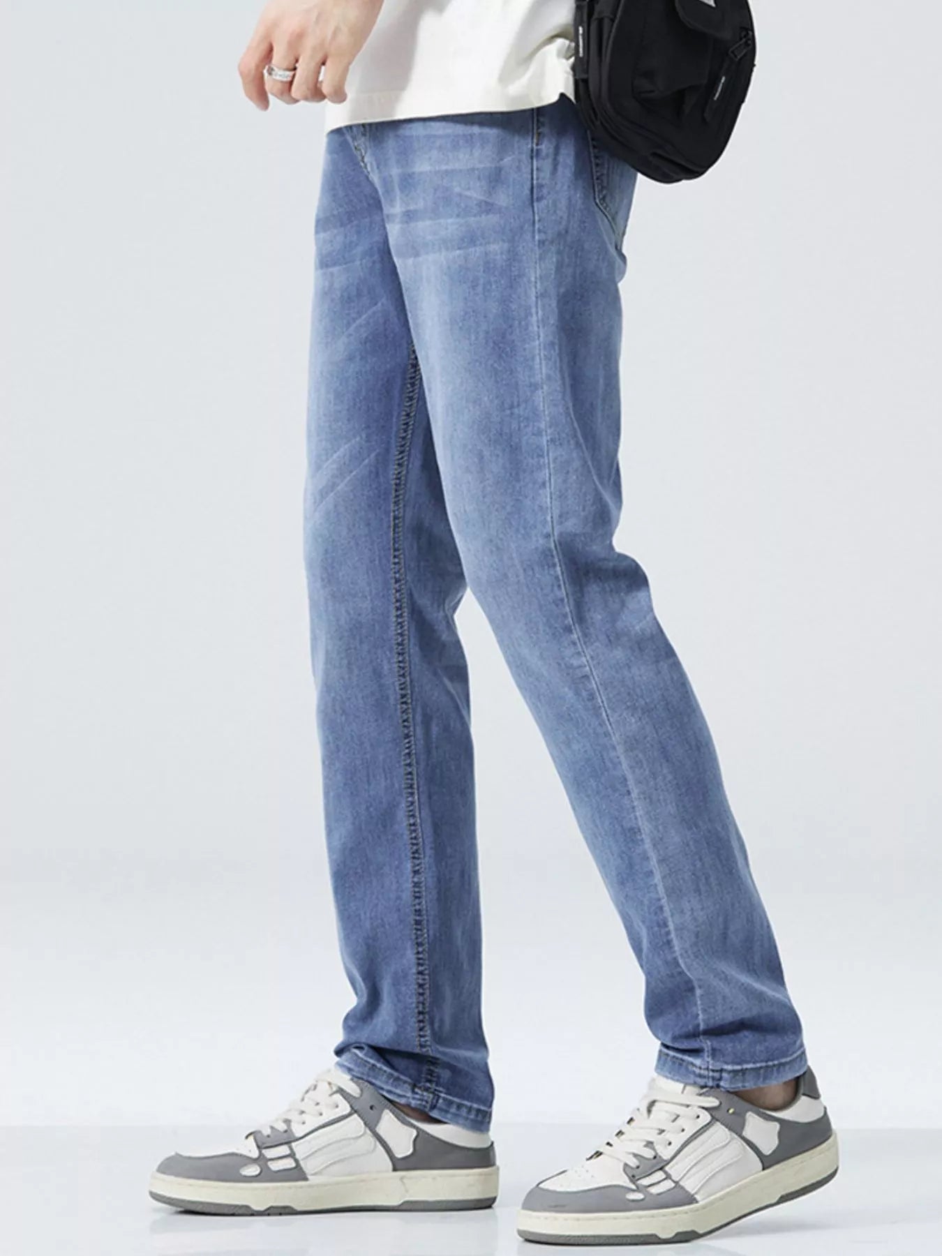 Men's Classic Straight Fit Jeans - Nikki and Co Boutique