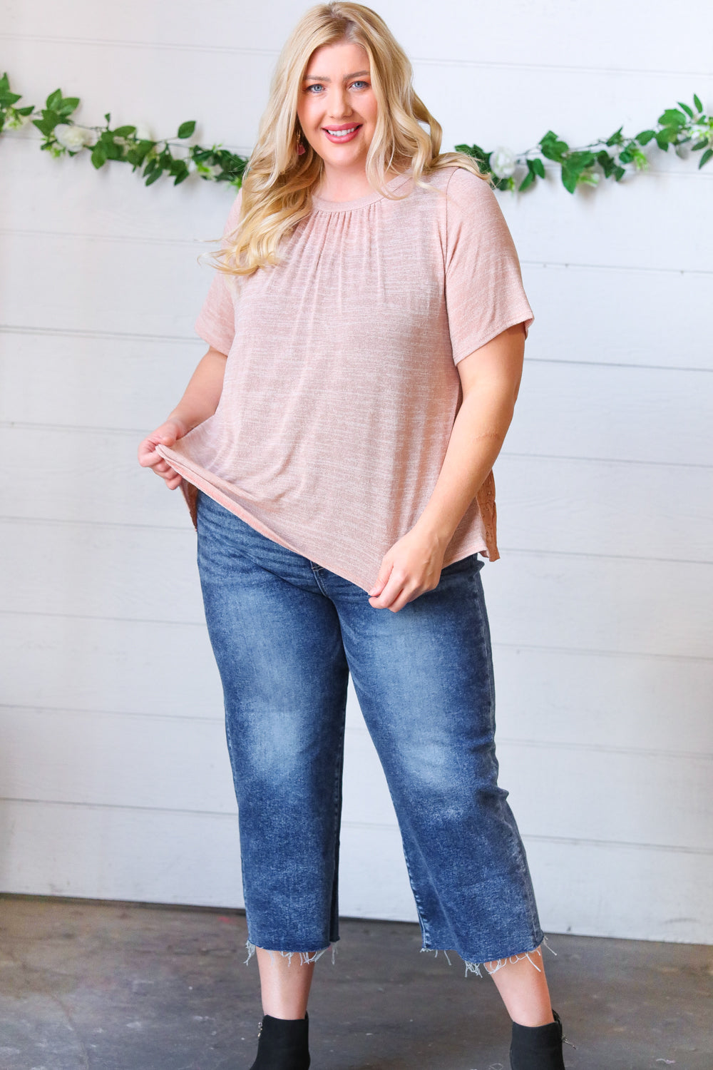 Mauve Tie Back Crinkle Floral Tops | Nikki &amp; Co. Boutique