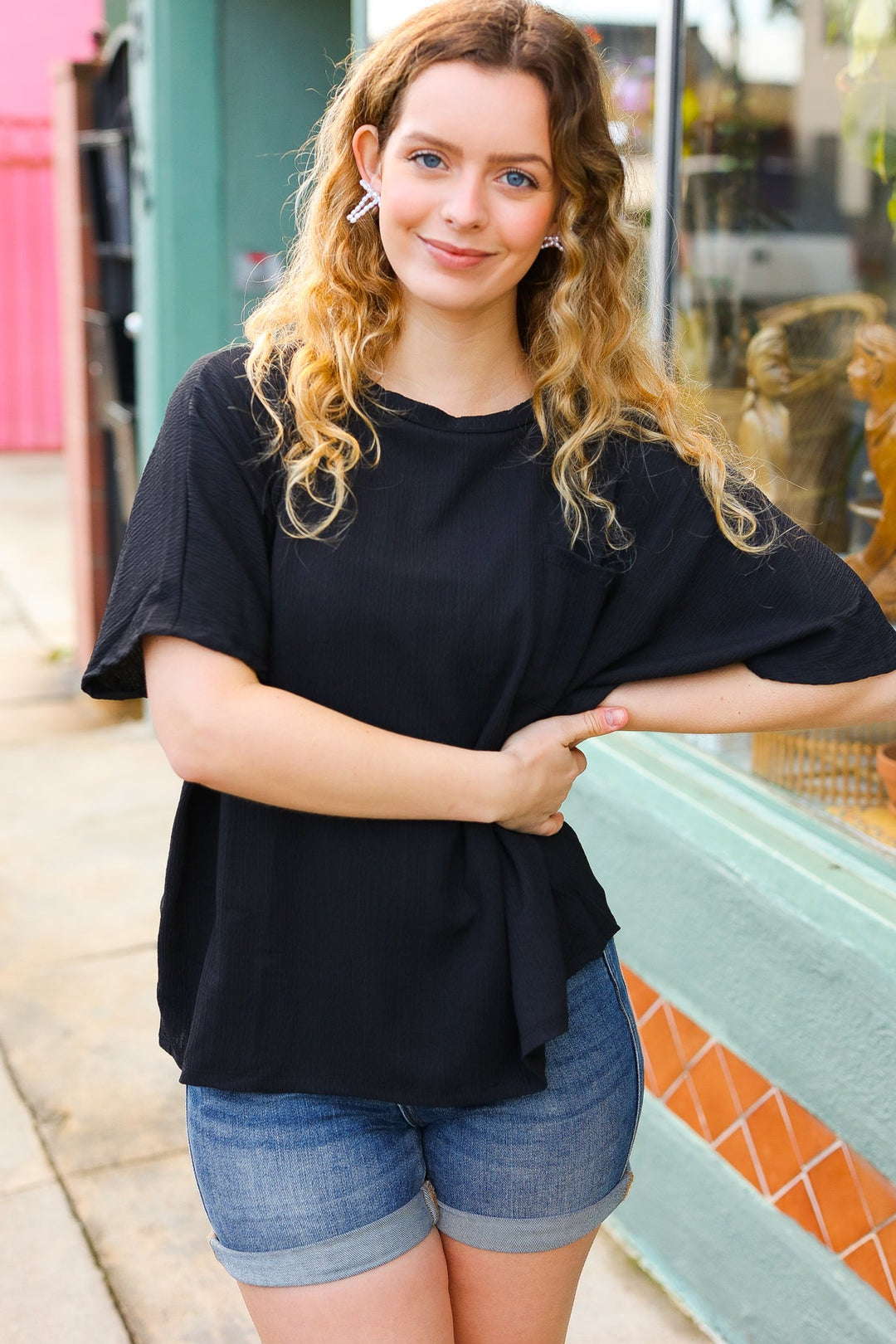 Be Bold Black Crinkle Texture Pocketed Dolman Tops | Nikki &amp; Co. Boutique