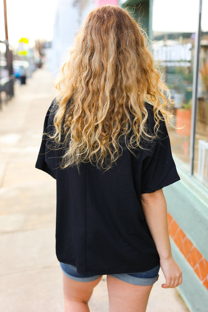 Be Bold Black Crinkle Texture Pocketed Dolman Tops | Nikki &amp; Co. Boutique
