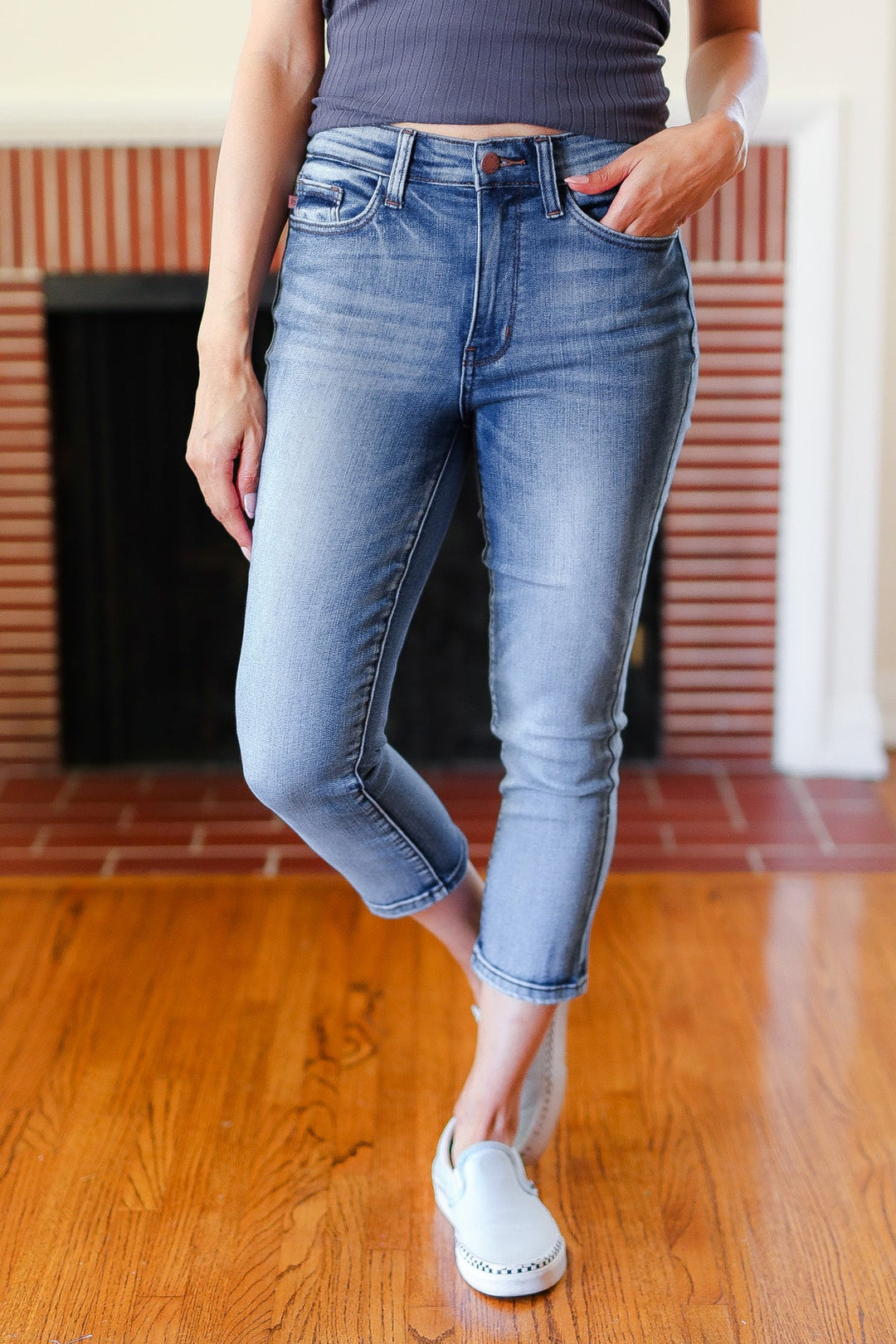 Judy Blue Medium Wash Mid Rise Skinny Capri | Nikki &amp; Co. Boutique