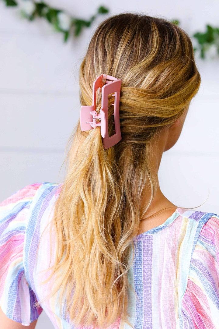 Blush Classic Big Hair Claw | Nikki &amp; Co. Boutique