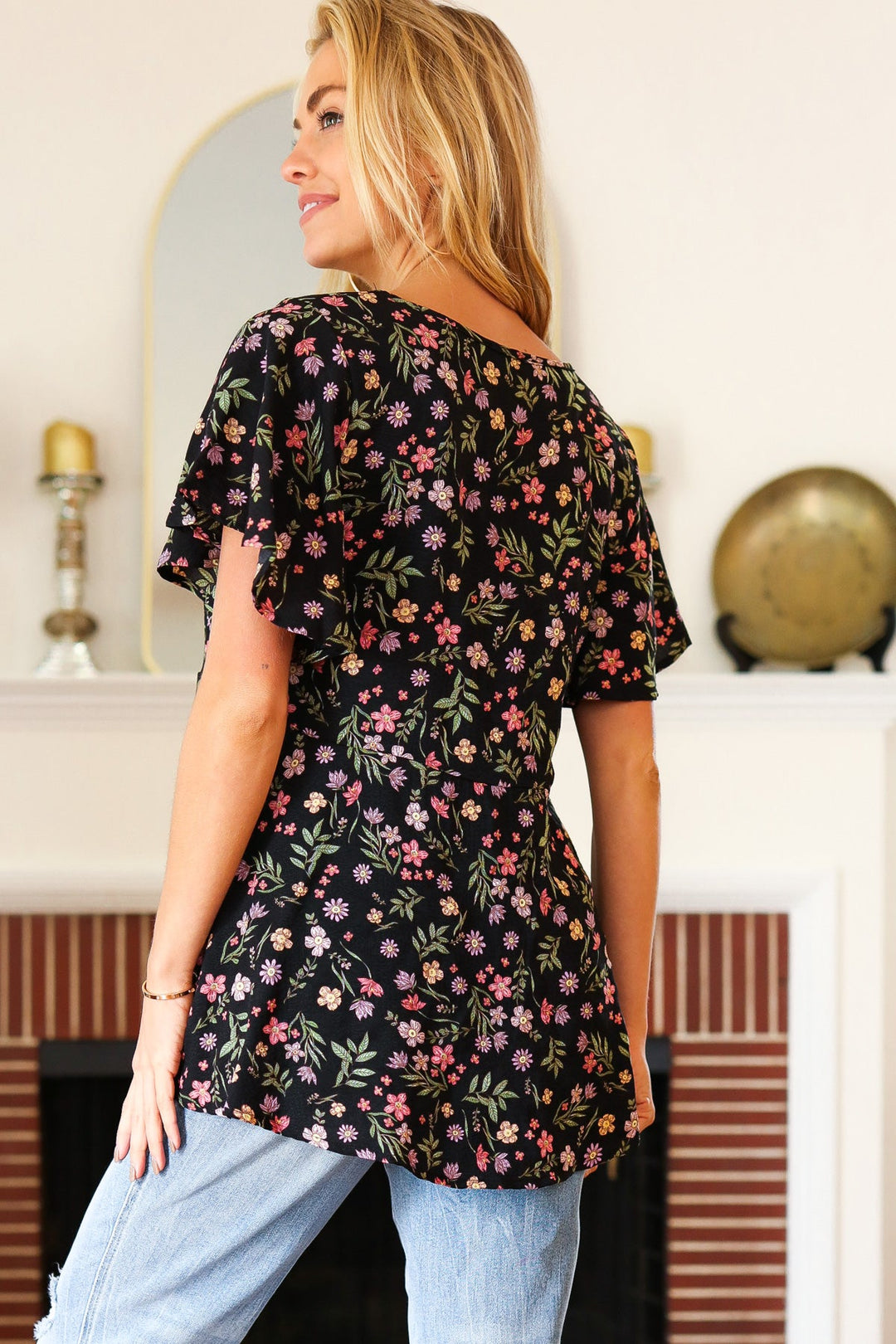 Summer Vibes Black Floral Print V Neck Babydoll Crepe Tops | Nikki &amp; Co. Boutique
