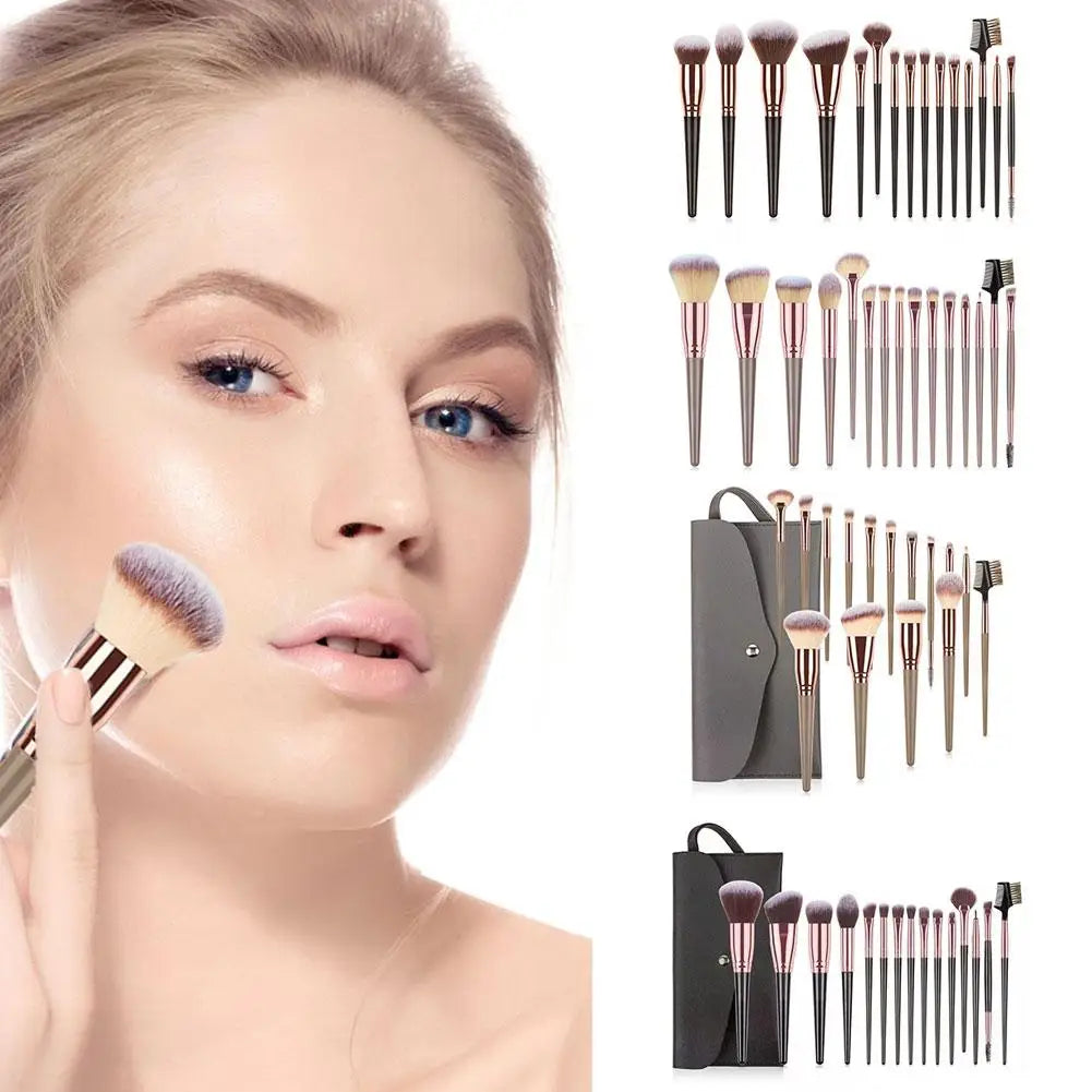 15 pcs - Professional Make Up Brushes: Foundation, Loose Powder, Blush, Face, Contour Brush and more  - 1 Set