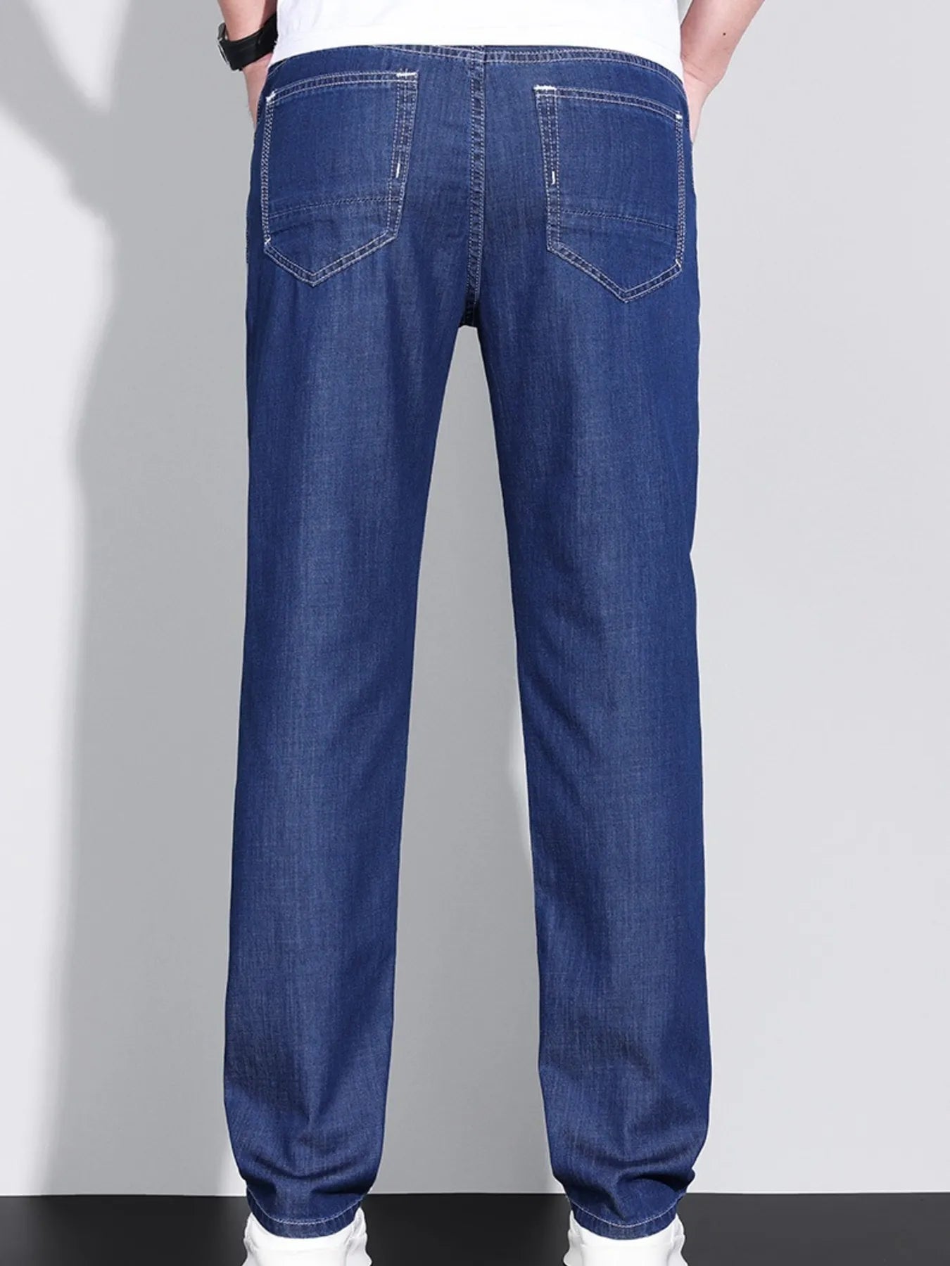 Men's Washed Straight Fit Jeans - Nikki and Co Boutique
