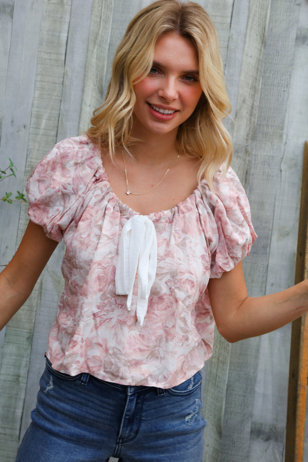 Feeling Femme' Blush Scoop Neck Floral Top w/Bow