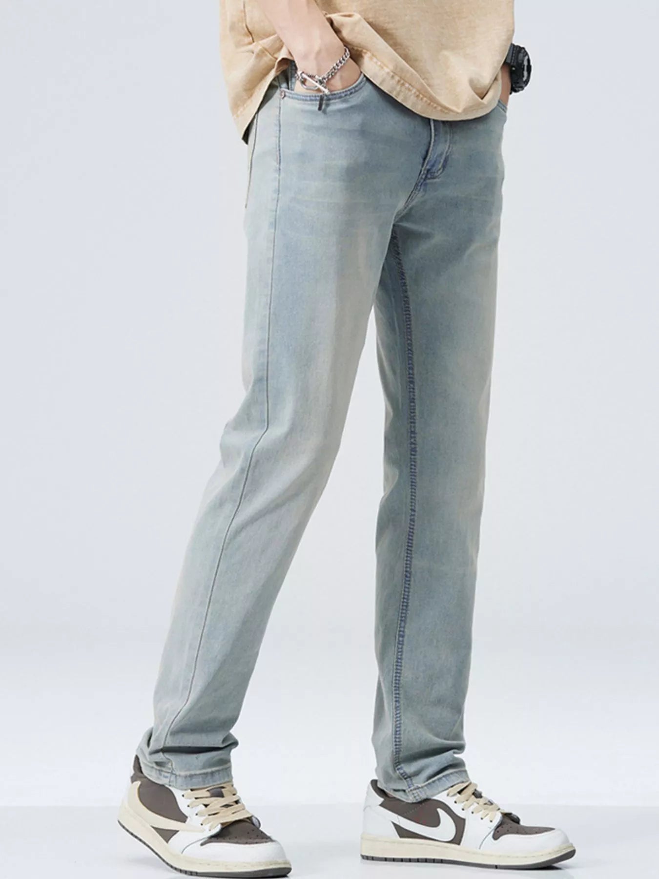 Men's Classic Straight Fit Jeans - Nikki and Co Boutique