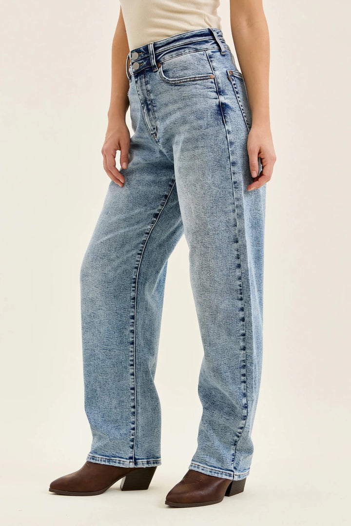 Judy Blue Marlowe High-Rise Arc-Leg Double-Waistband Jeans (NP) - Nikki &amp; Co. Boutique