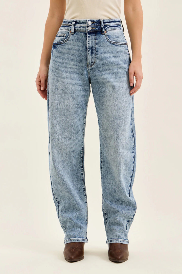 Judy Blue Marlowe High-Rise Arc-Leg Double-Waistband Jeans (NP) - Nikki &amp; Co. Boutique