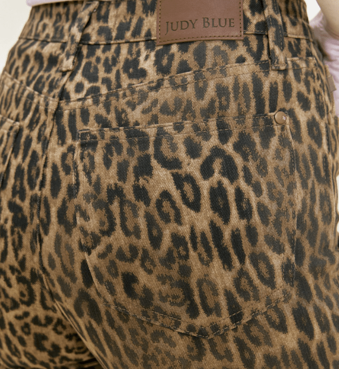 Judy Blue Kimberly High-Rise Tummy Control Leopard Straight Jeans (NP) - Nikki &amp; Co. Boutique