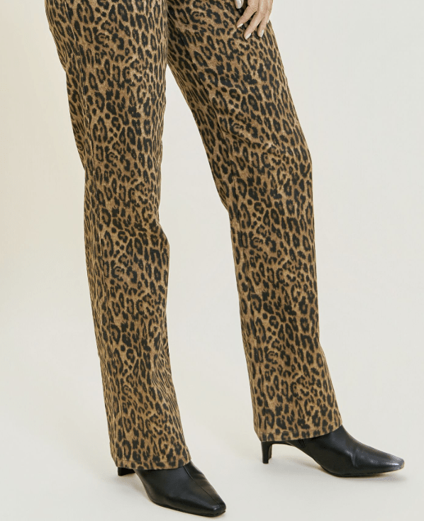 Judy Blue Kimberly High-Rise Tummy Control Leopard Straight Jeans (NP) - Nikki &amp; Co. Boutique