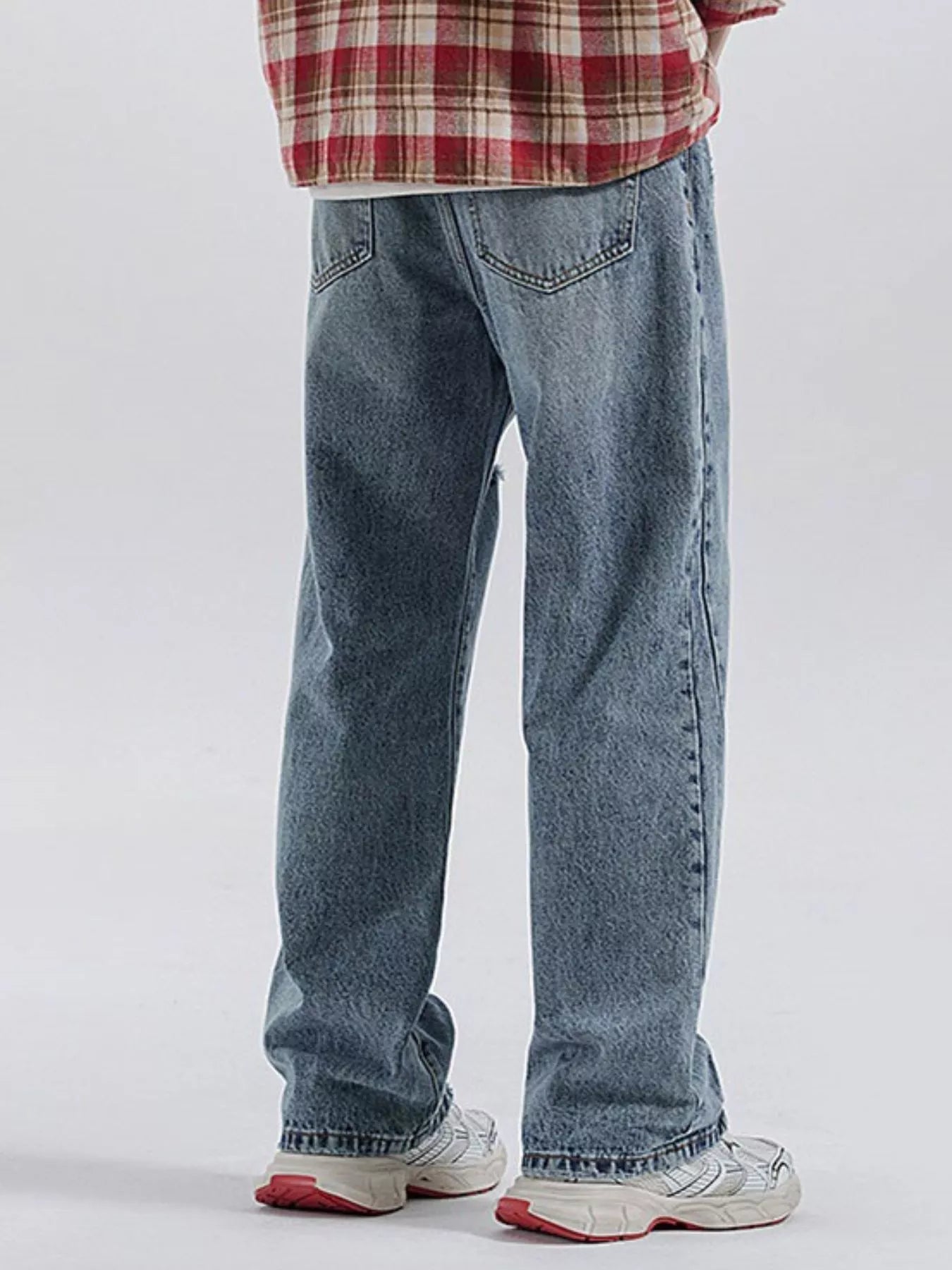 Men's Vintage Distressed Relaxed Fit Jeans - Nikki and Co Boutique