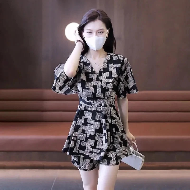 Women's Fashion Print Suit Summer New Western-style Long Tops Shirts And Shorts Two Piece Sets For Women Plus Size Clothing