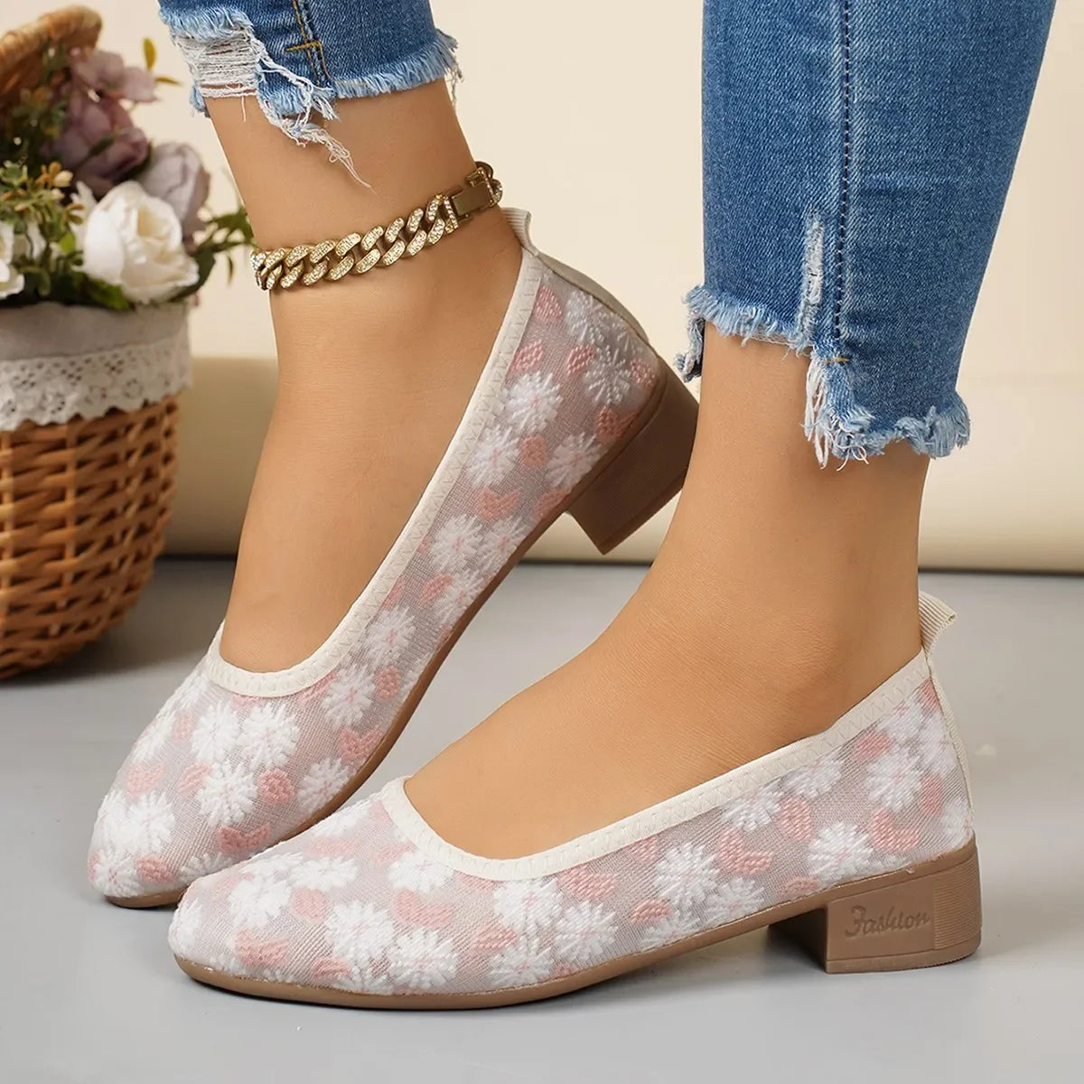 Women's Shoes Mary Jane's Spring Fashion  Summer New Lace Cutout Shallow Mouth Low Heel Casual Single Shoe for Women
