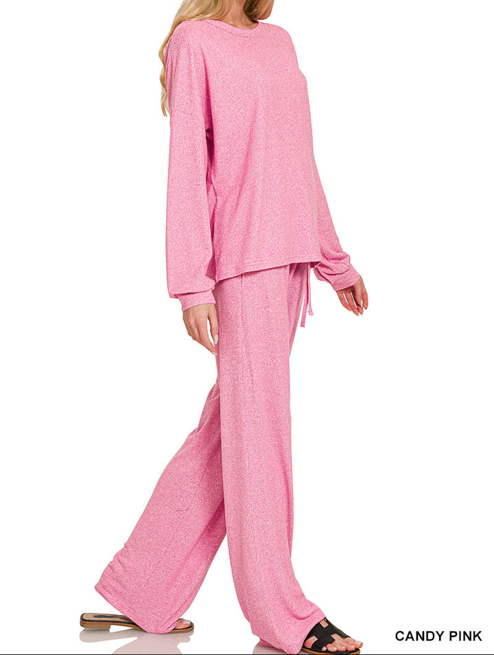 Woman in soft 2-piece, long sleeve set