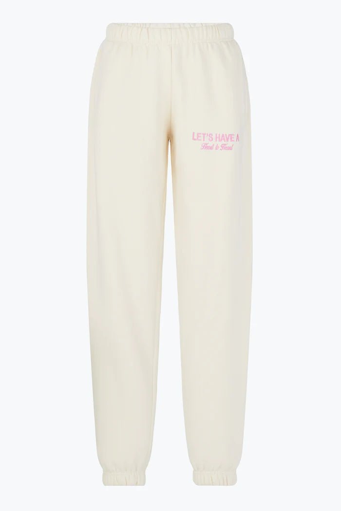 Happy Camp3r (NP) - Heart to Heart Set - Nikki and Co Boutique