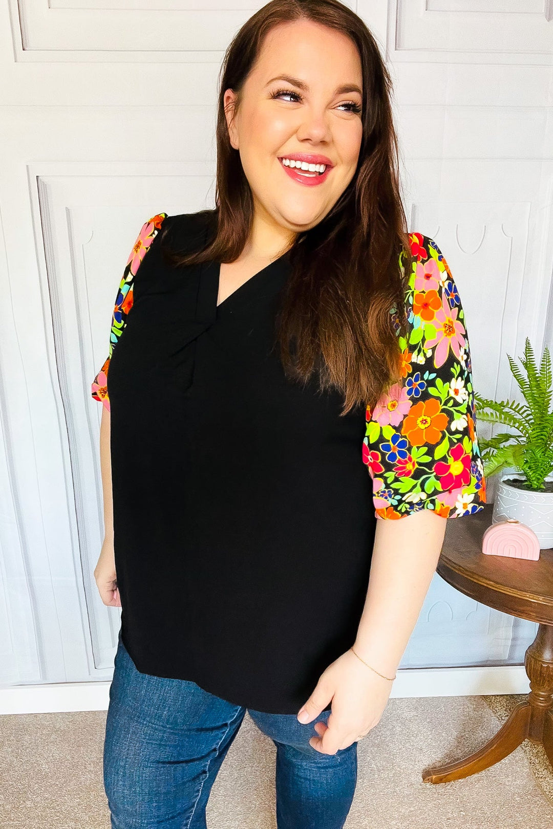 Eyes On You Black Floral Puff Sleeve V Neck Tops | Nikki &amp; Co. Boutique