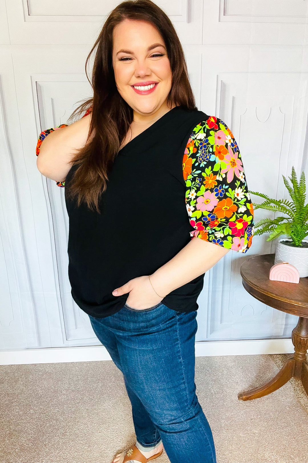 Eyes On You Black Floral Puff Sleeve V Neck Tops | Nikki &amp; Co. Boutique