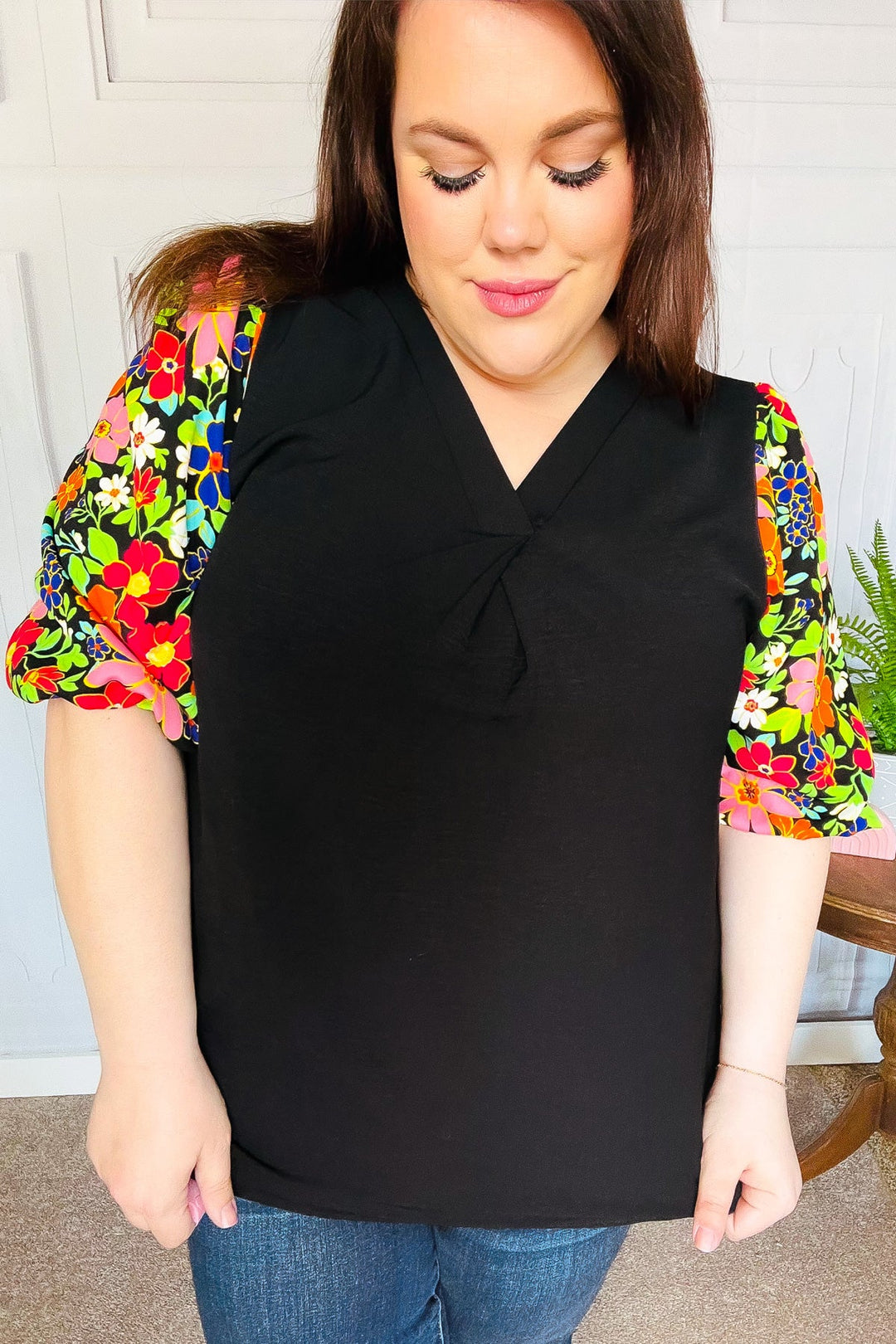 Eyes On You Black Floral Puff Sleeve V Neck Tops | Nikki &amp; Co. Boutique