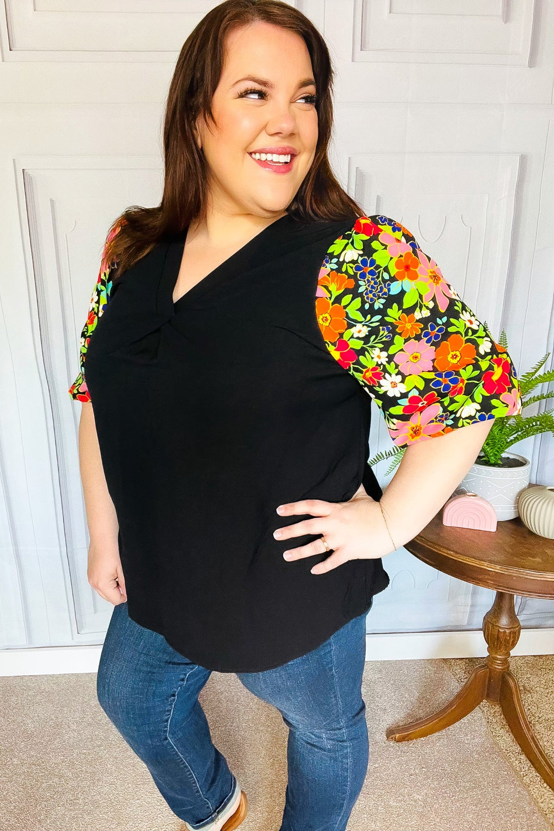 Eyes On You Black Floral Puff Sleeve V Neck Tops | Nikki &amp; Co. Boutique