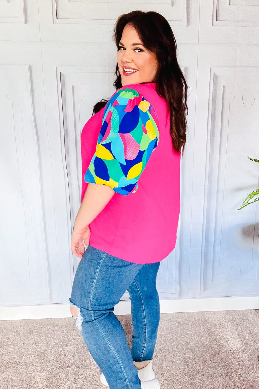 Tell Your Story Fuchsia Geo Print Puff Sleeve V Neck Tops | Nikki &amp; Co. Boutique
