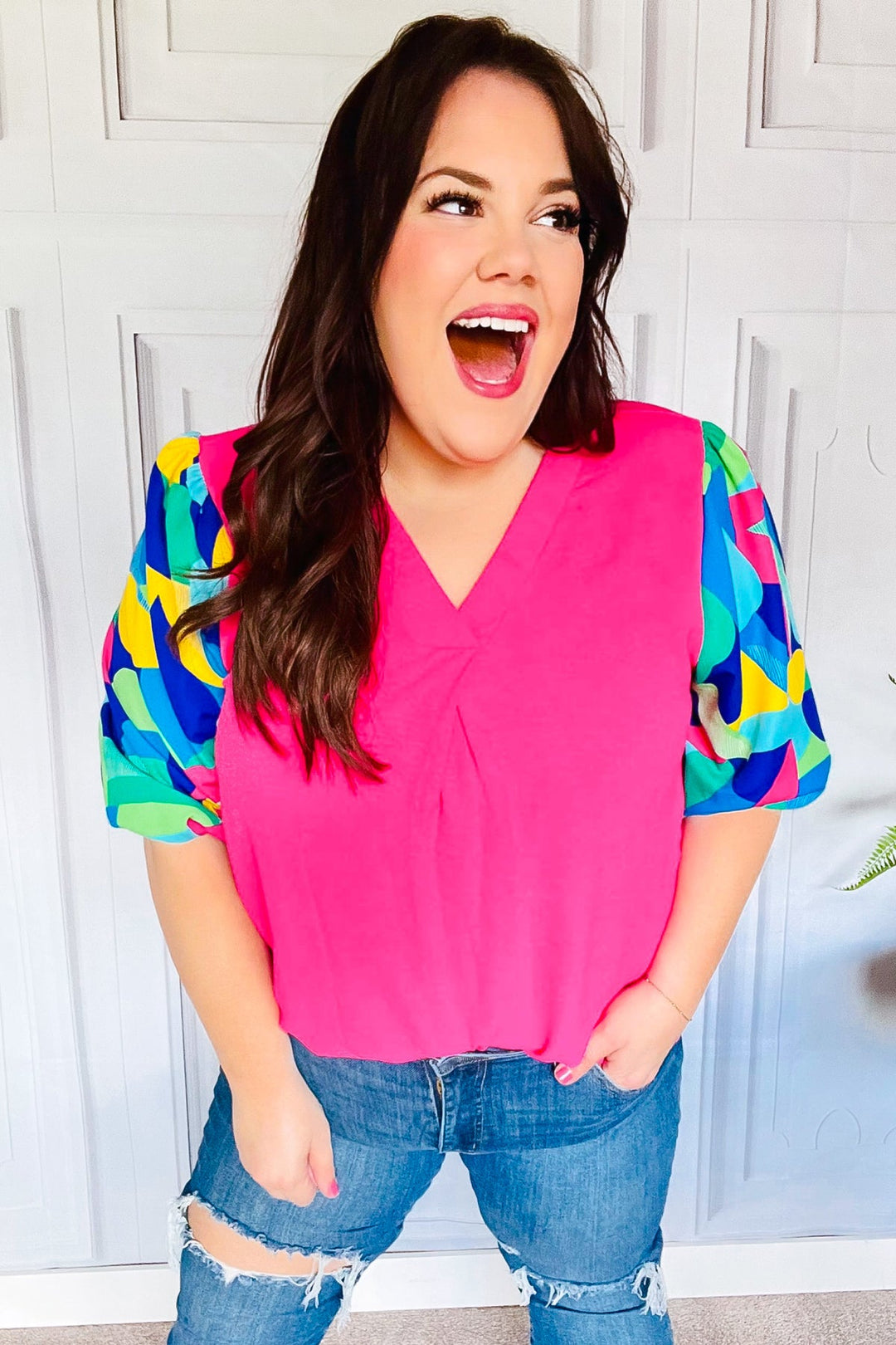 Tell Your Story Fuchsia Geo Print Puff Sleeve V Neck Tops | Nikki &amp; Co. Boutique