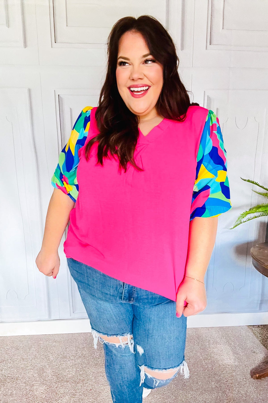 Tell Your Story Fuchsia Geo Print Puff Sleeve V Neck Tops | Nikki &amp; Co. Boutique