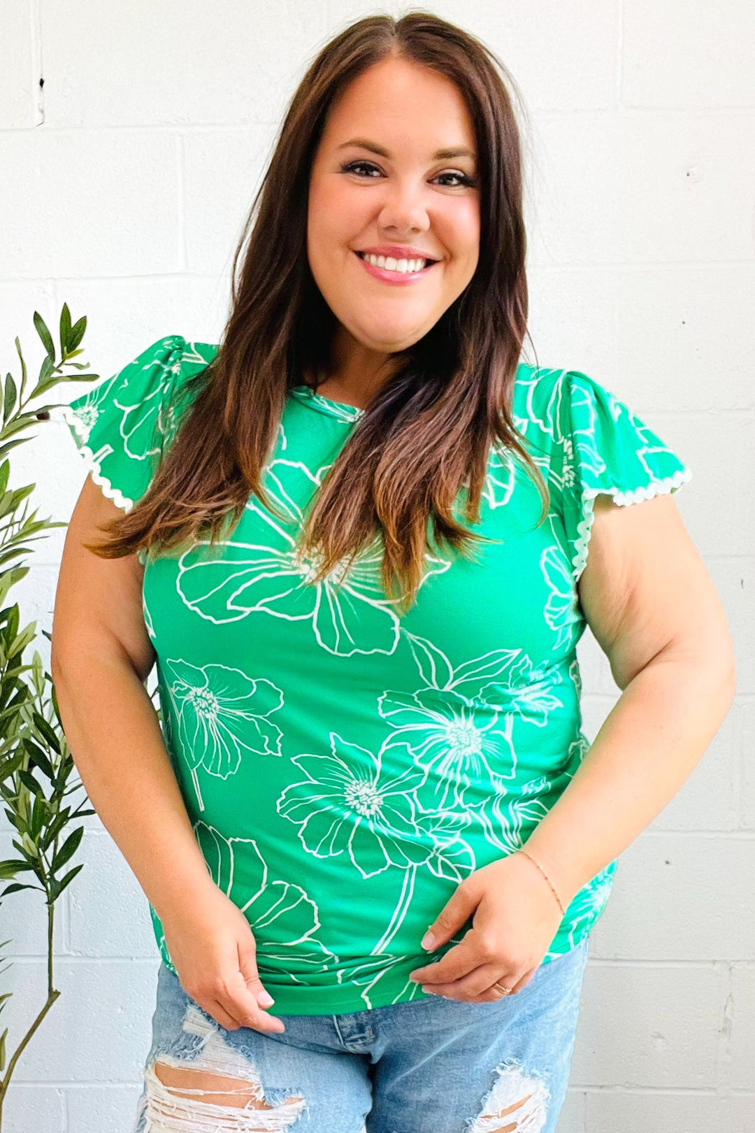 Follow Me Emerald Floral Ric Rac Trim Flutter Sleeve Tops | Nikki &amp; Co. Boutique