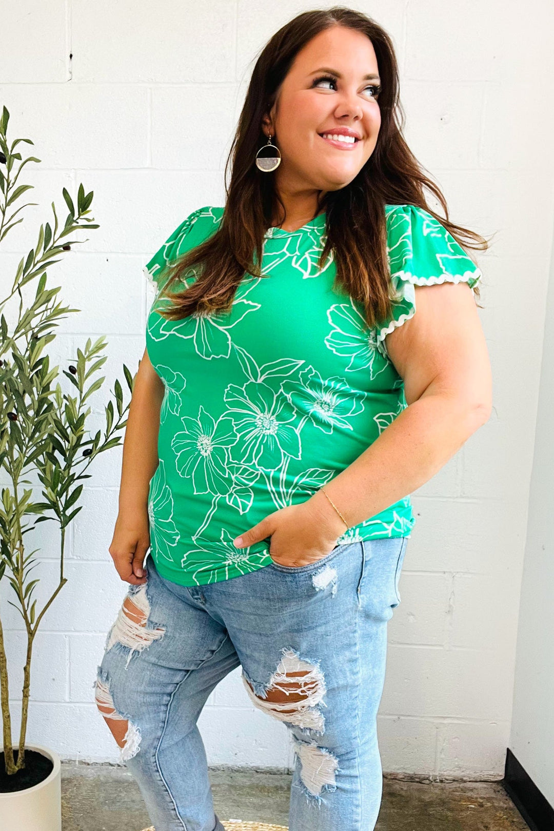 Follow Me Emerald Floral Ric Rac Trim Flutter Sleeve Tops | Nikki &amp; Co. Boutique