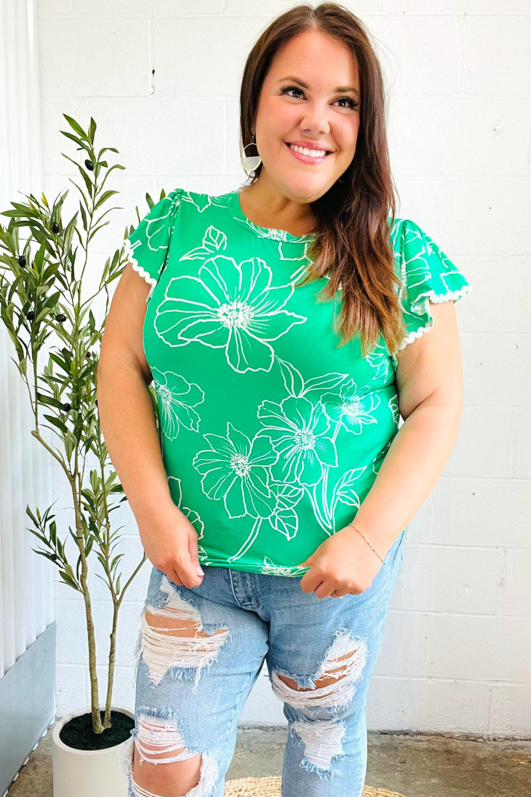 Follow Me Emerald Floral Ric Rac Trim Flutter Sleeve Tops | Nikki &amp; Co. Boutique