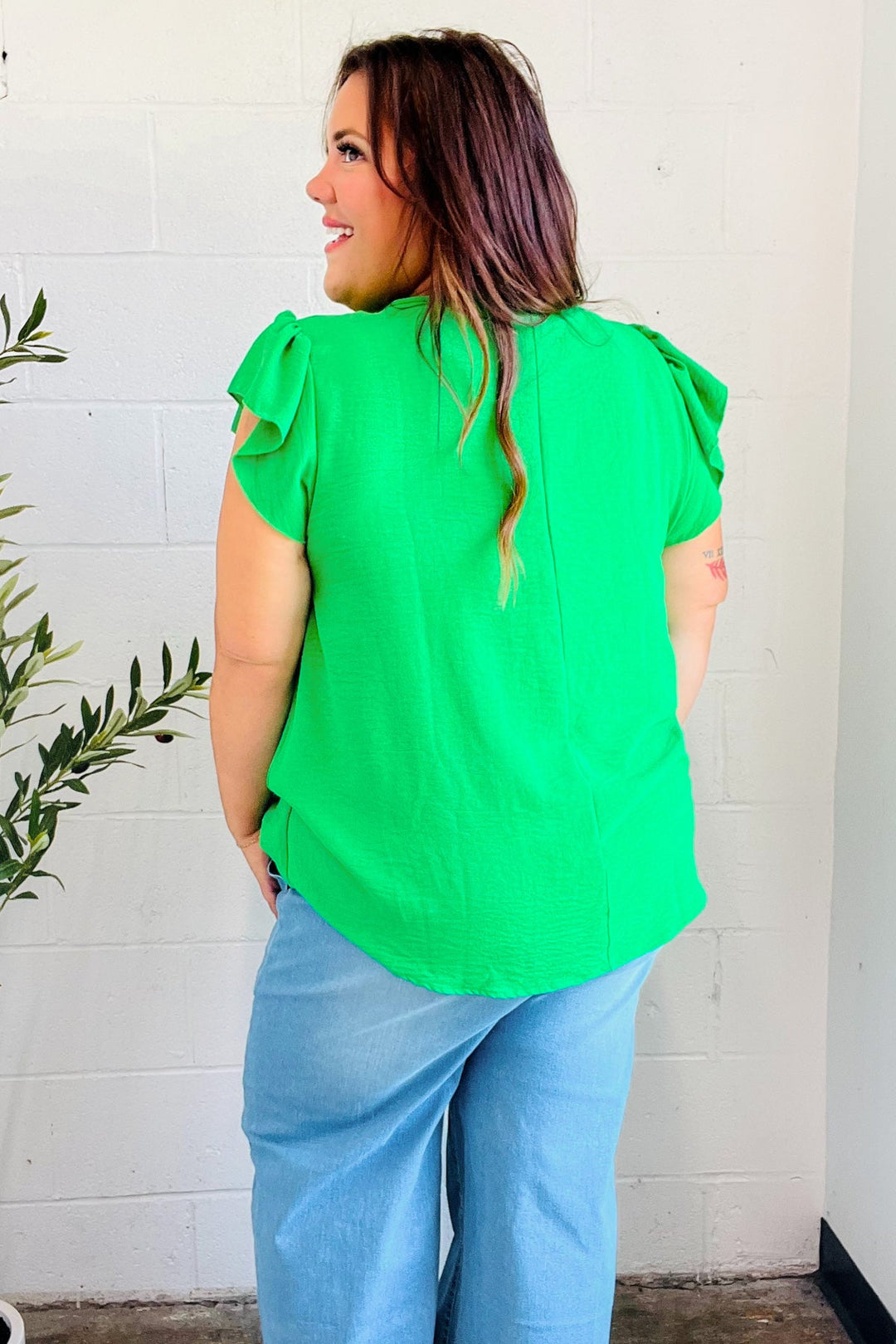 Sunny Days Kelly Green Banded V Neck Flutter Sleeve Tops | Nikki &amp; Co. Boutique