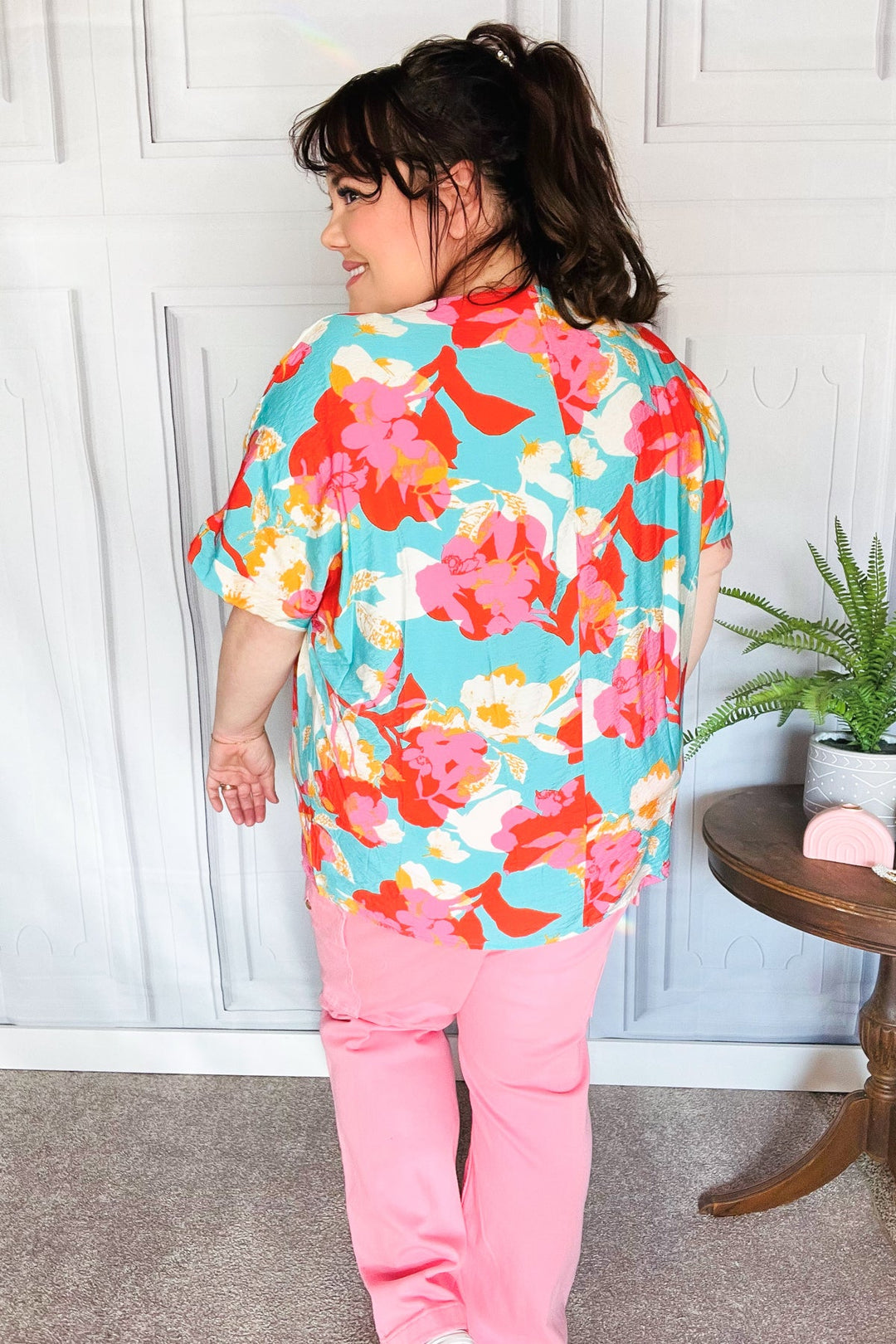 Weekend Ready Aqua &amp; Coral Floral V Neck Woven Tops | Nikki &amp; Co. Boutique