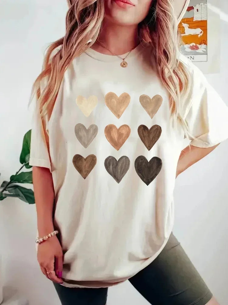 Plus Size Women Tee Heart Graphic Print T-Shirt Fashion Cotton Graphic Top Casual Short Sleeve T-Shirt For Valentine's Day Gifts