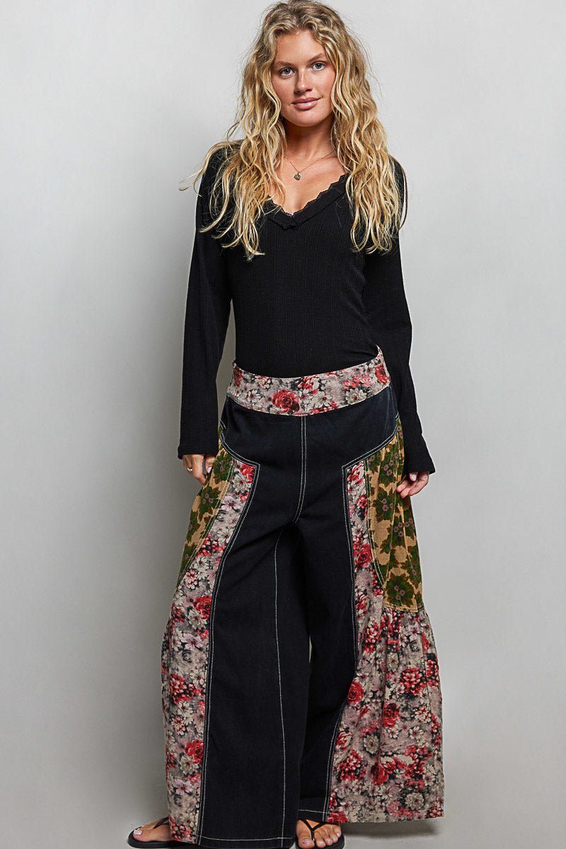 POL Lace-Trim V-Neck Long-Sleeve Ribbed Top | Black - Nikki &amp; Co. Boutique
