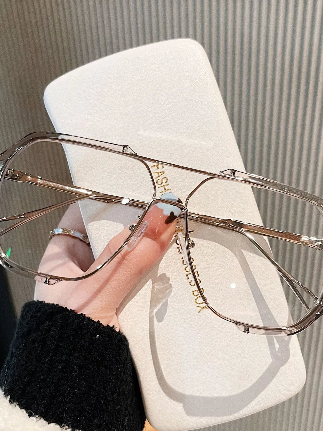 UV Protection Oversized Sunglasses | Nikki &amp; Co. Boutique