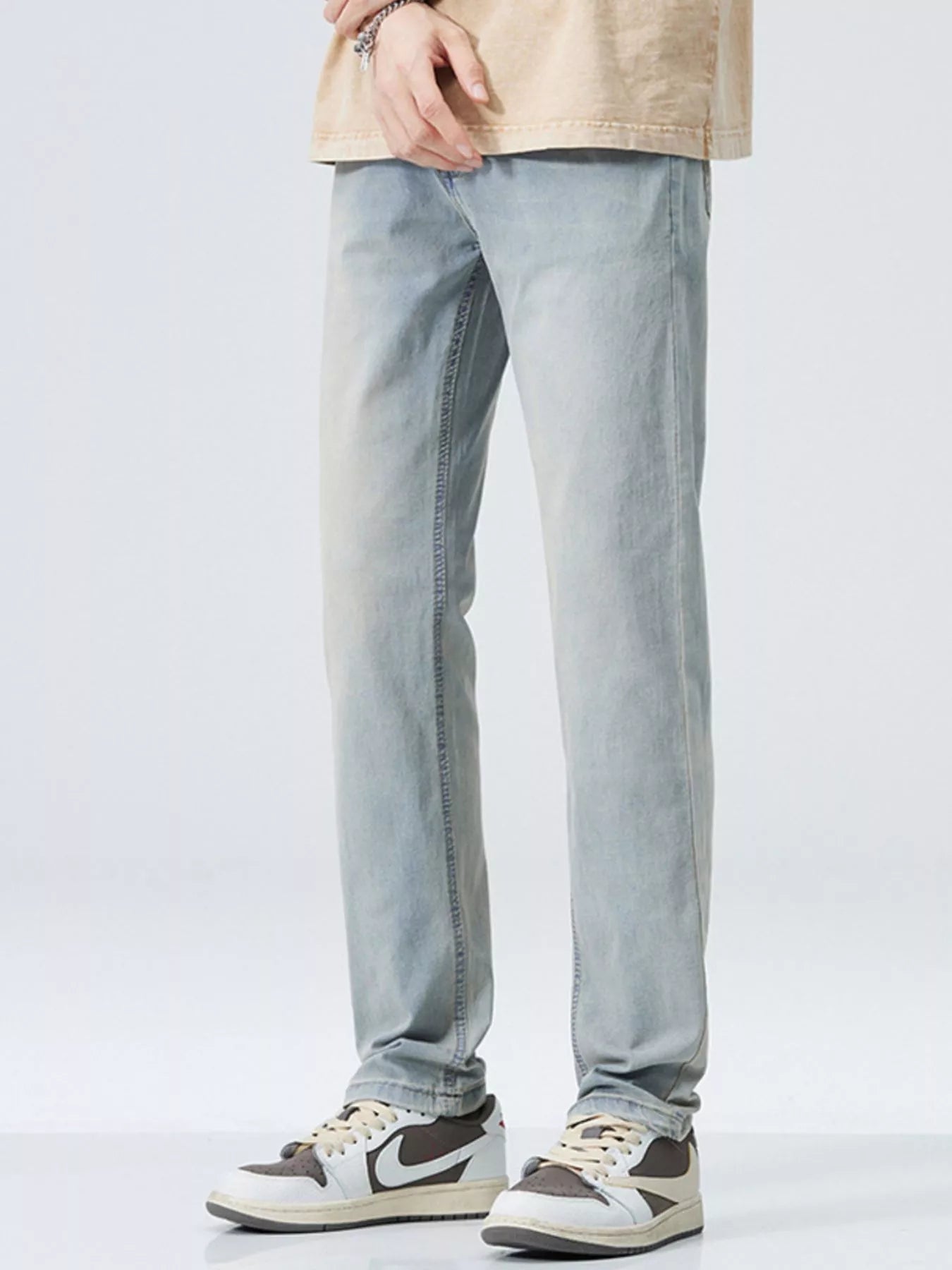Men's Classic Straight Fit Jeans - Nikki and Co Boutique